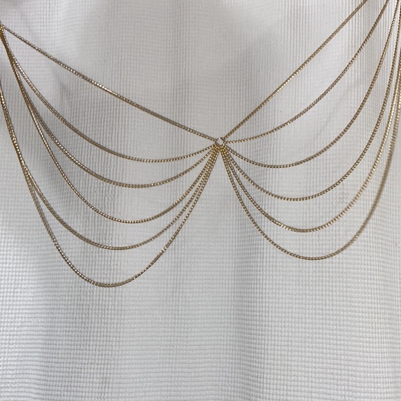 Women’s SHEIN gold hip chain. One size. Fits approx. small/medium. - Picture 9 of 11